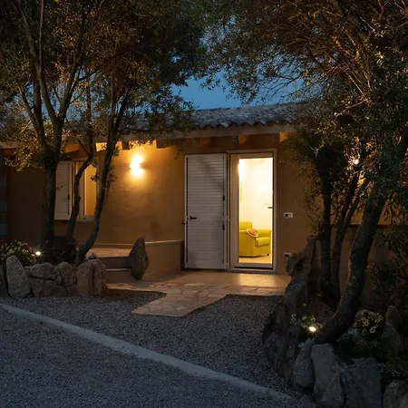 Borgo Dei Fiori - Homey Experience Cugnana